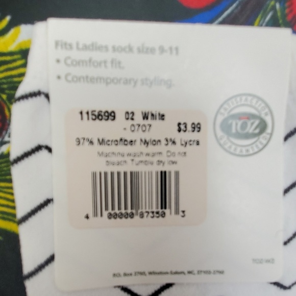 Toz Microfiber Socks NWT - Picture 5 of 6